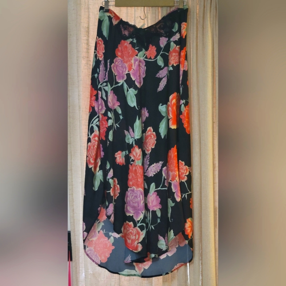 FREE PEOPLE INTIMATELY HALF SLIP, SIZE M